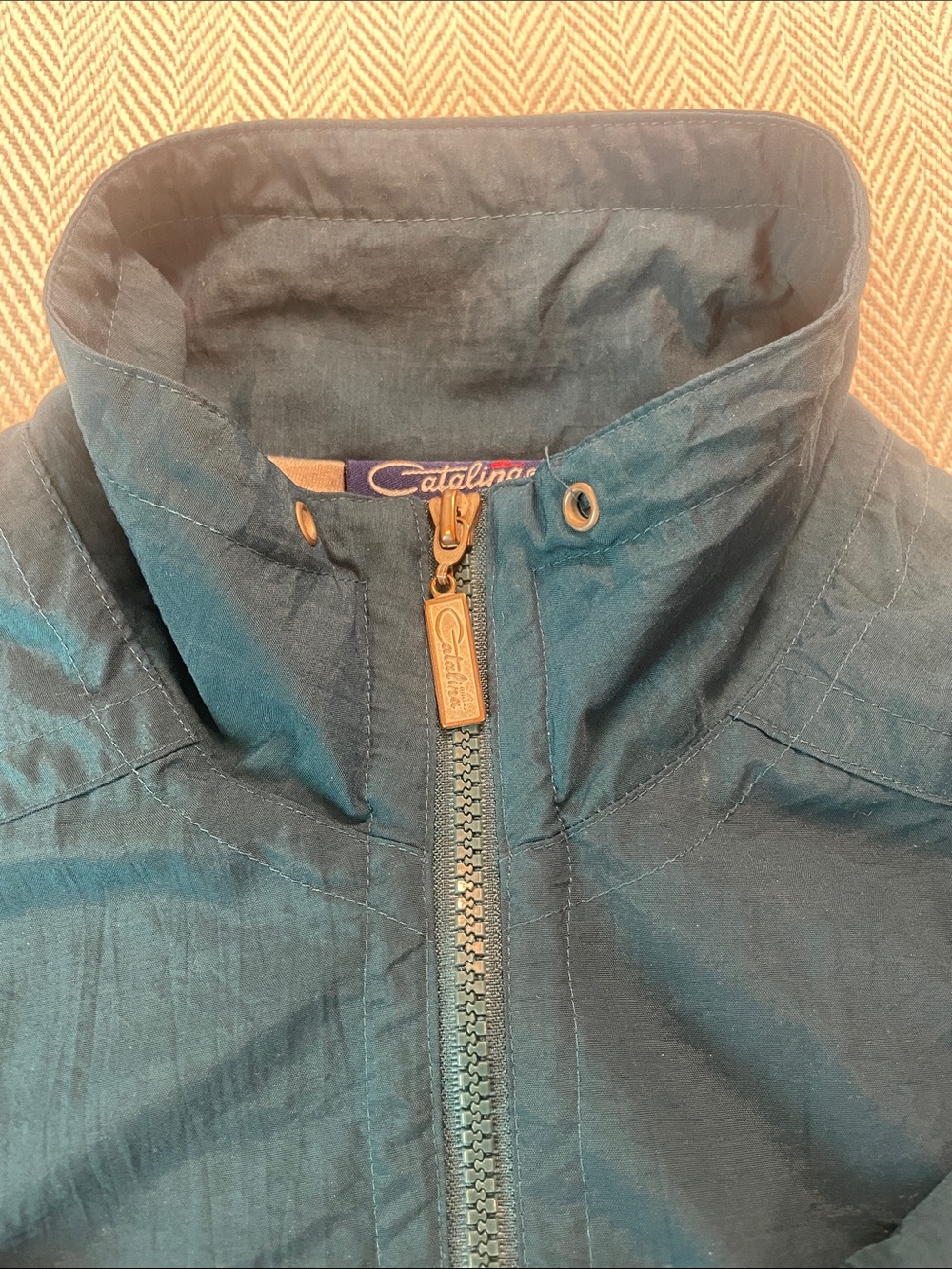 Catalina Woman’s Large Teal Lightweight Full Zip Windbreaker Jacket Fully Lined